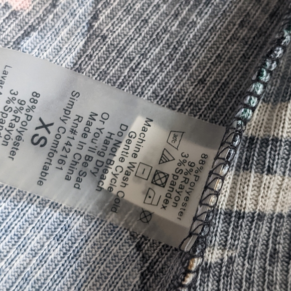 New Joy Vest XS (0-4) - Picture 7 of 7